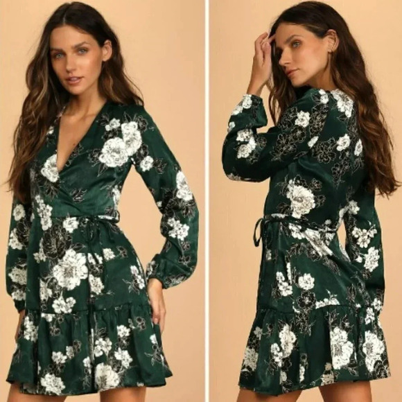 NWT LULUS Green Floral Satin Long‎ Sleeve Mini Dress So Splendid S - Picture 1 of 13